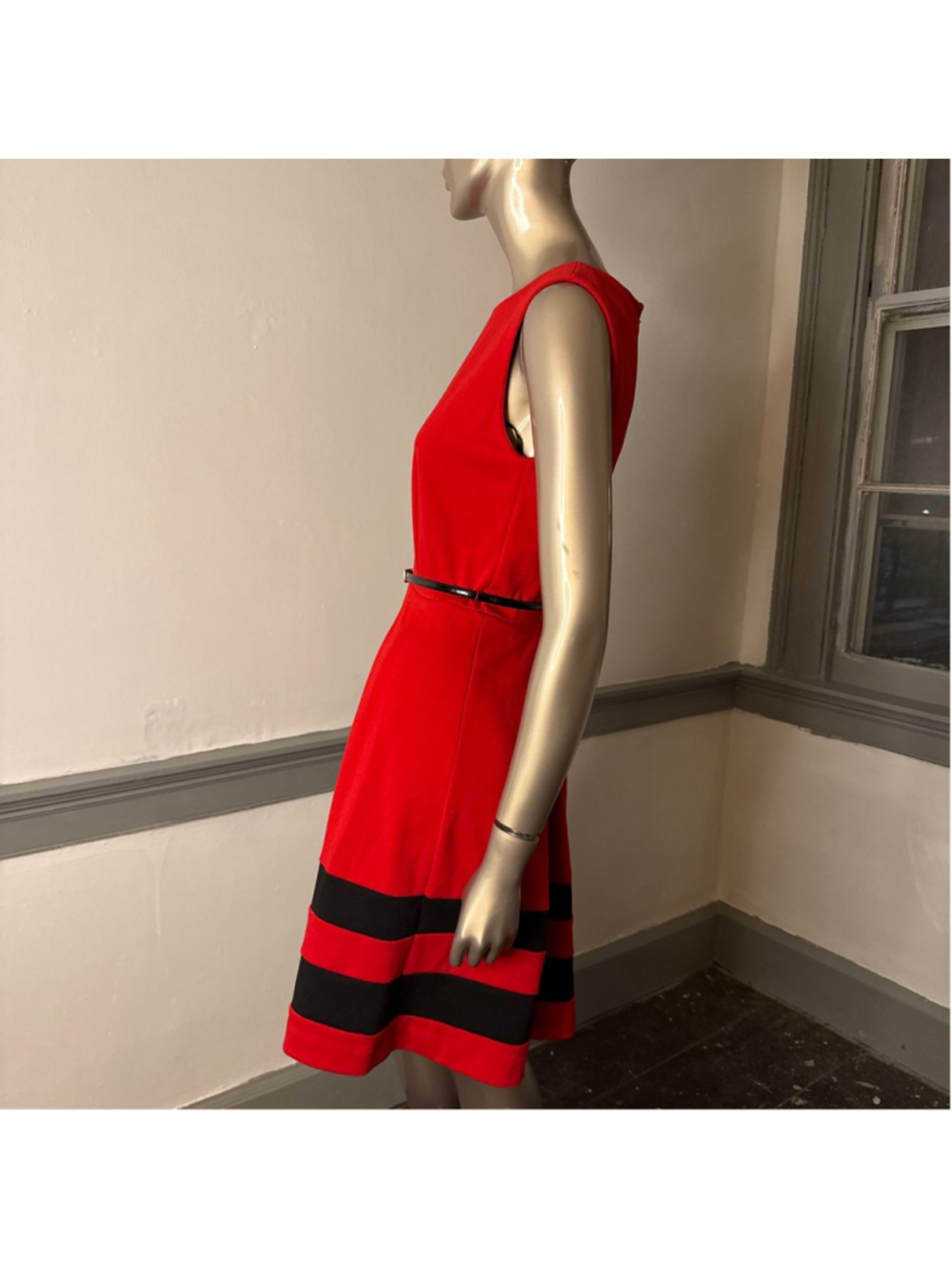 Calvin Klein Red Dress with Black Accents Size 8 - Picture 4 of 17